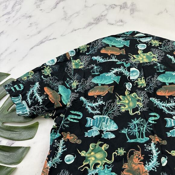 LRG Mens Button Up Shirt Size L Black Blue Ocean Sea Life Octopus Fish Print - Picture 11 of 12